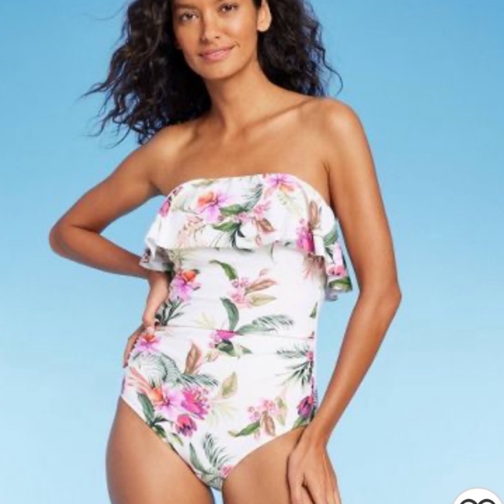 Women's Bandeau Flounce Front Ruched Full Coverage One Piece Swimsuit - size M